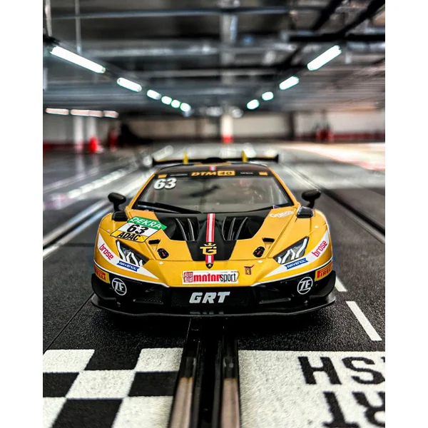 Auto Carrera D132 - 32058 Lamborghini Huracán GT3