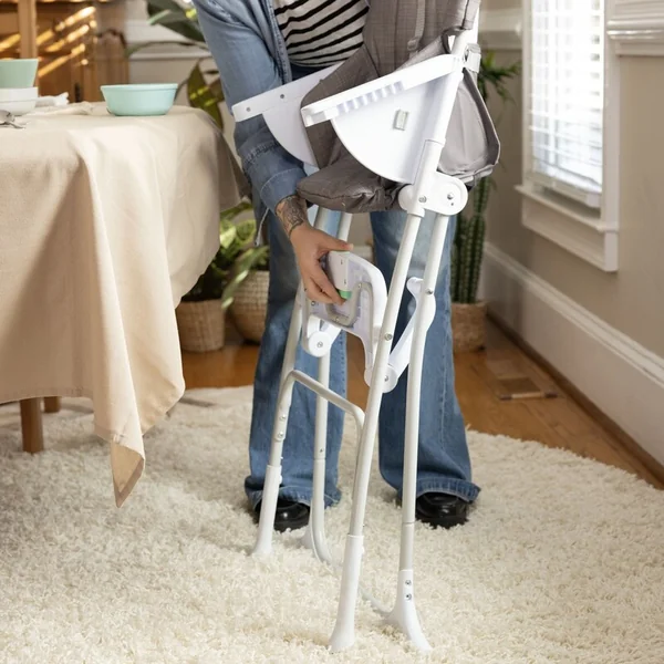 Chaise haute pliante Sun Valley™ Grey 6m+ jusqu'à 15 kg