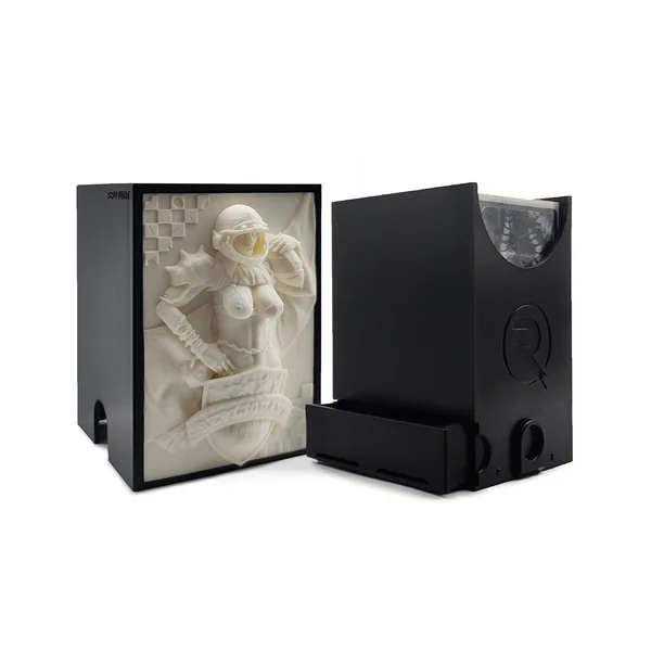 Deck Box 100+ Repliquant - Brute Gurl