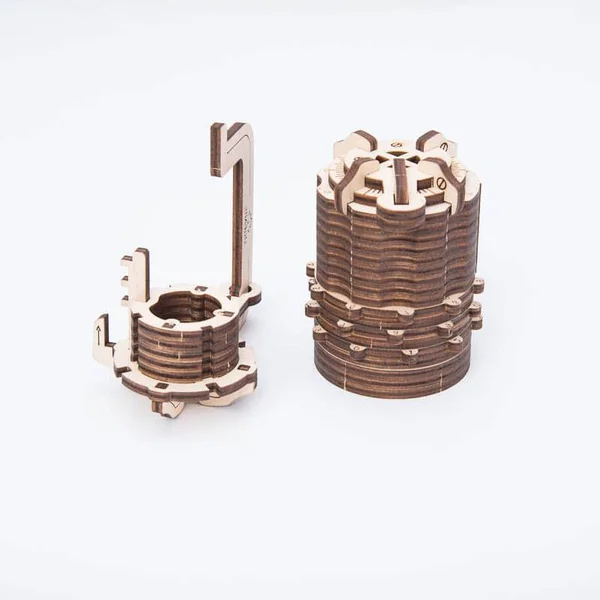 La Serrure Cryptex UGEARS – Puzzle 3D Mécanique en bois