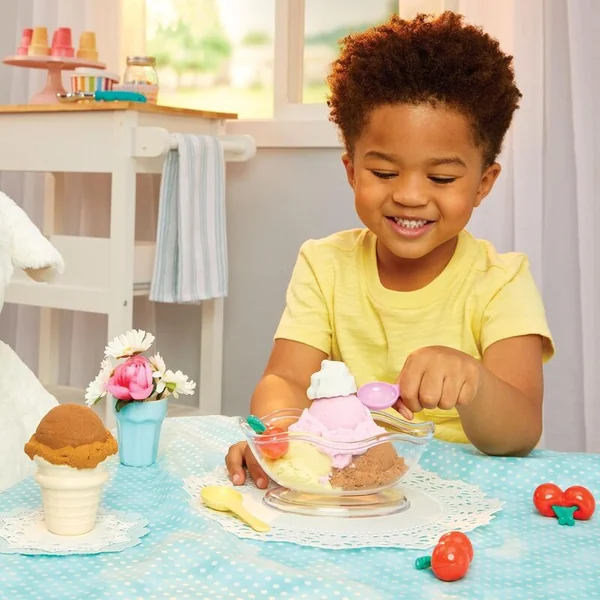 Little Tikes Creative Chefs Ensemble de crème glacée avec 17 accessoires