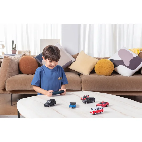 Maisto RC - DIE-CAST METAL avec lumières, Audi e-tron Sportback, 1:41, 2,4GHz, USB, XTR, Blu